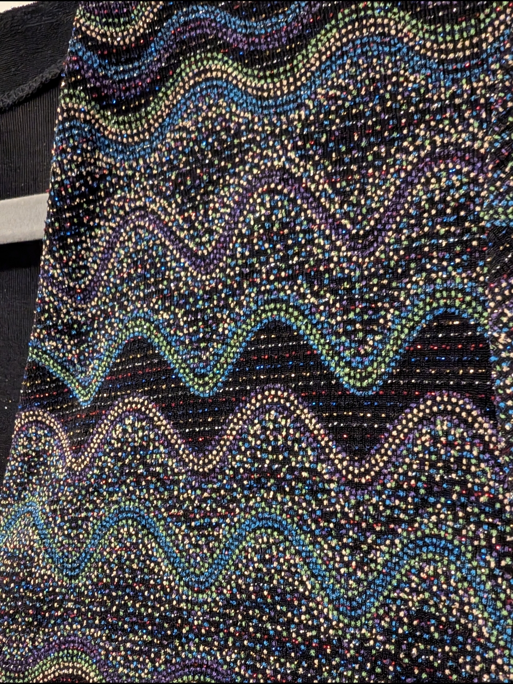 Rabbit Rabbit Rabbit Duster With Metallic Sparkle Wave Pattern - Picture 3 of 8